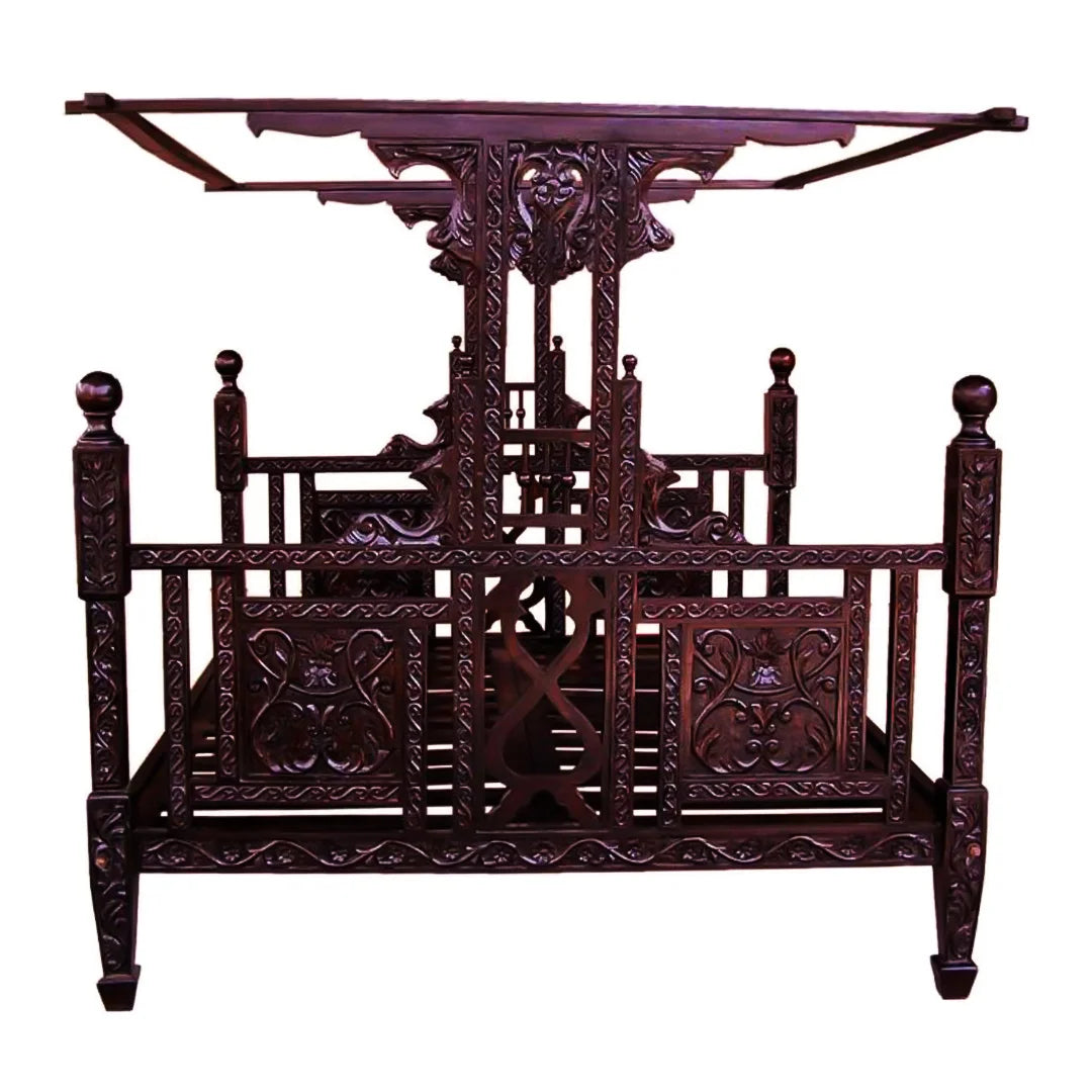 Bed Four Poster 003